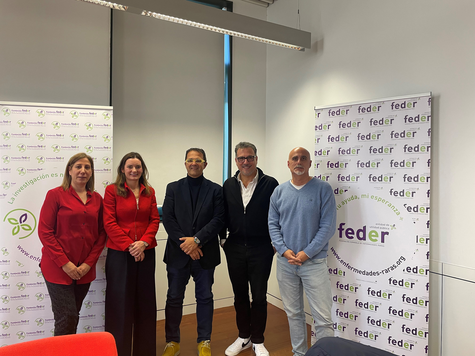 Foto de la reunión entre FEDER y EURORDIS