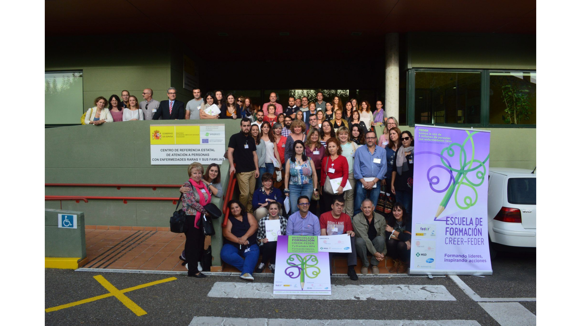 Foto de familia de una escuela de formación CREER - FEDER