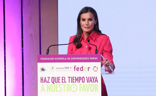 Su Majestad la Reina durante el Acto oficial por el Día Mundial de las Enfermedades Raras 2023 (© Casa de S.M. el Rey)