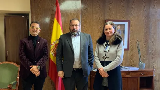 De izquierda a derecha: Juan Carrión, César Hernández e Isabel Motero.