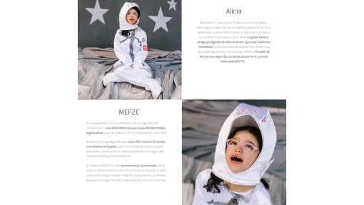 Dos fotos de Alicia disfrazada de astronauta 