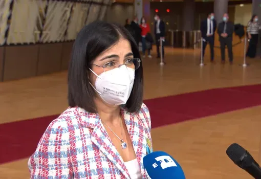 Captura de pantalla de Carolina Darias, ministra de Sanidad, durante declaraciones a medios en el Consejo Europeo.